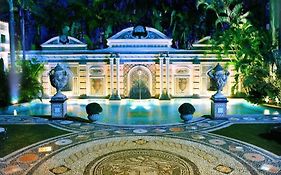 The Villa Casa Casuarina